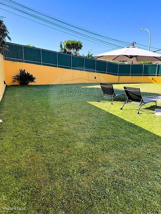 Moradia T5 para arrendamento