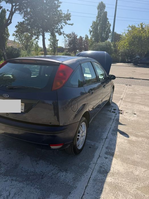 Carro Ford focos 2002