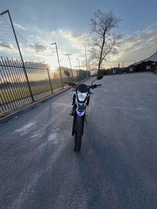 Обміняю Loncin Lx200GY-3 на авто або інший мот