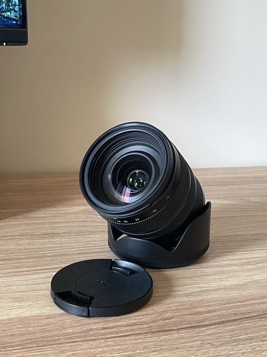 Sigma 24-70MM F/2.8 (Canon EF)