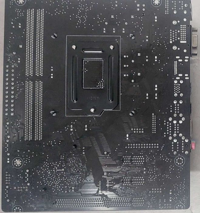 Комплект: материнська плата Asus H110M-CS / Intel Core i5-7400 (4 ядра по 3.0 - 3.5 GHz) / 500 GB HDD / Intel HD Graphics 630 /  LGA1151 / Кулер BOX