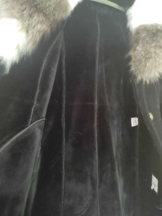 Продам зимнюю дубленку