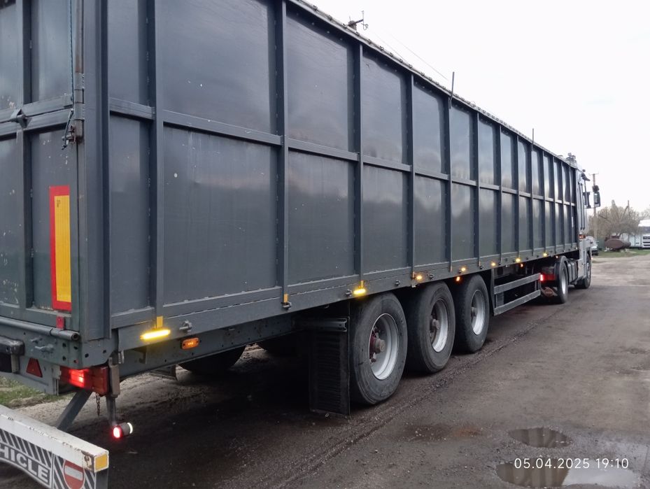 Продам напівпричіп-зерновоз Schmitz S-01