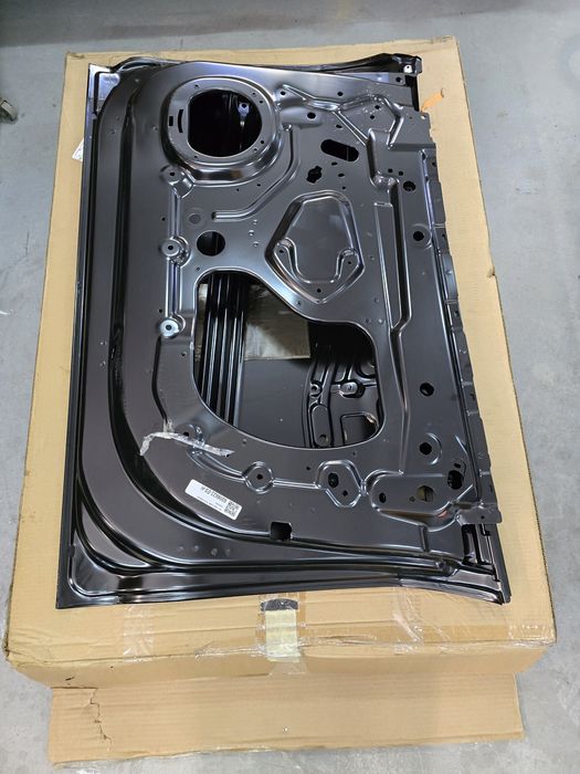 Двері Тесла s 2016 передні праві