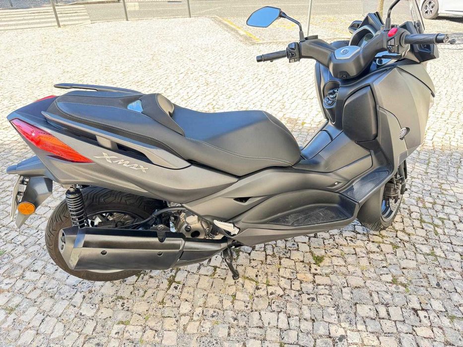 Yamaha X-MAX 300