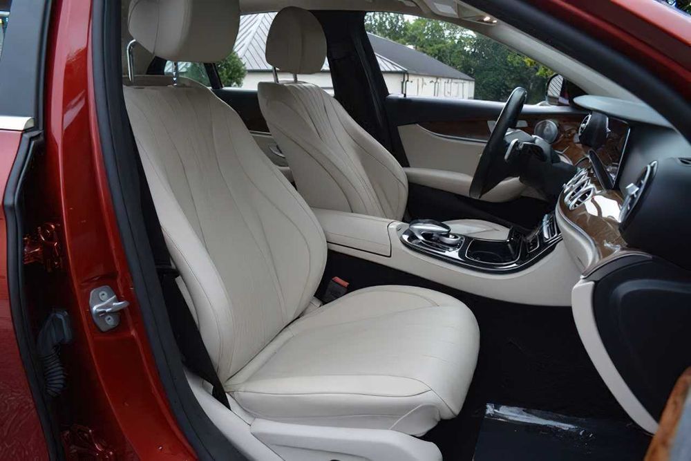 Mercedes-Benz E-Class E 300      2018