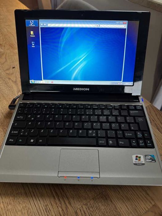 Laptop medion akoya e1226