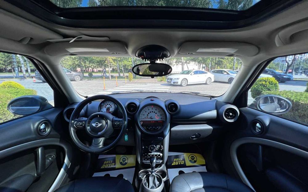 MINI Cooper 2012