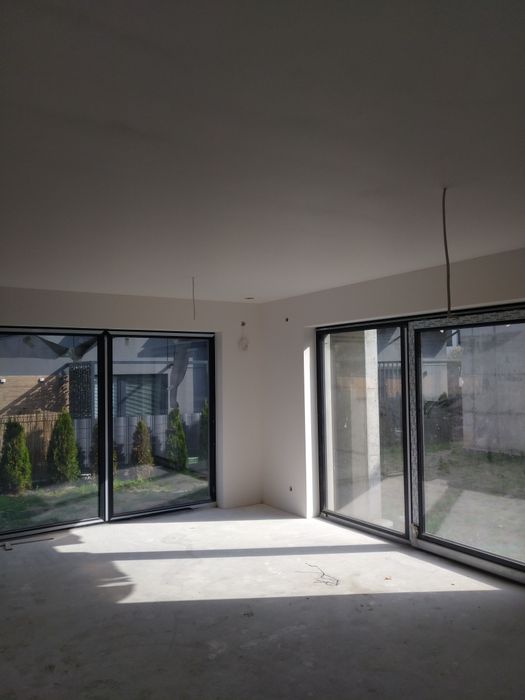 Tynki gipsowe. Cementowo wapienne. Gładze natryskowe   Zabudowy gk