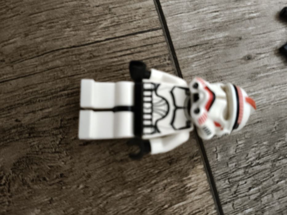 Zestaw 17 różnych figurek postaci LEGO star wars
