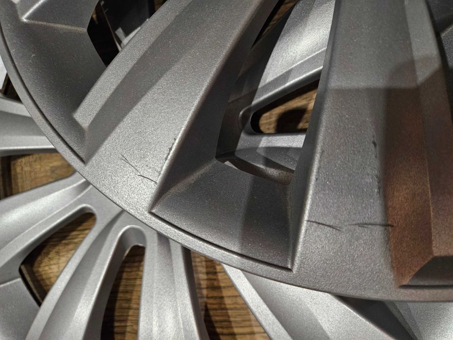 Kołpaki 15 cali 4 sztuki