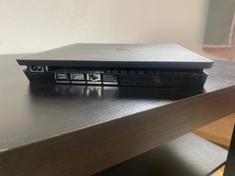 Playstation 4 Slim (Jailbreak)