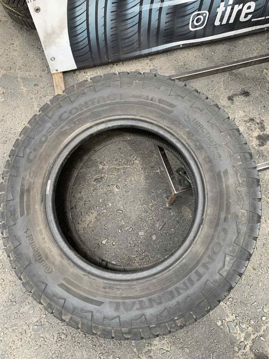 Шини 235/70 R16 Continental всесезонн 2023 рік6,5 мм