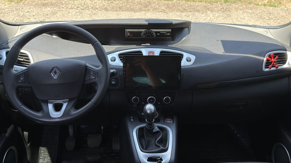 Renault Grand Scenik