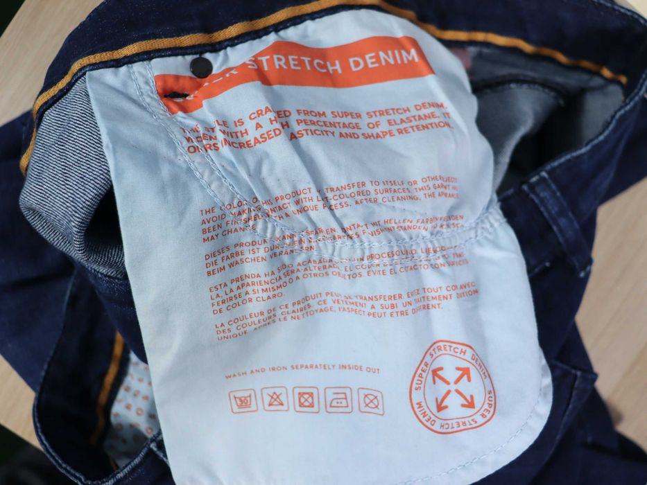 Hugo Boss maine regular fit orange męskie jeansy spodnie stretch W38