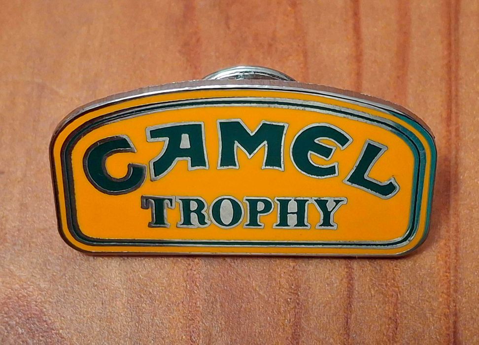 Intemporal Pin Camel Trophy - NOVO