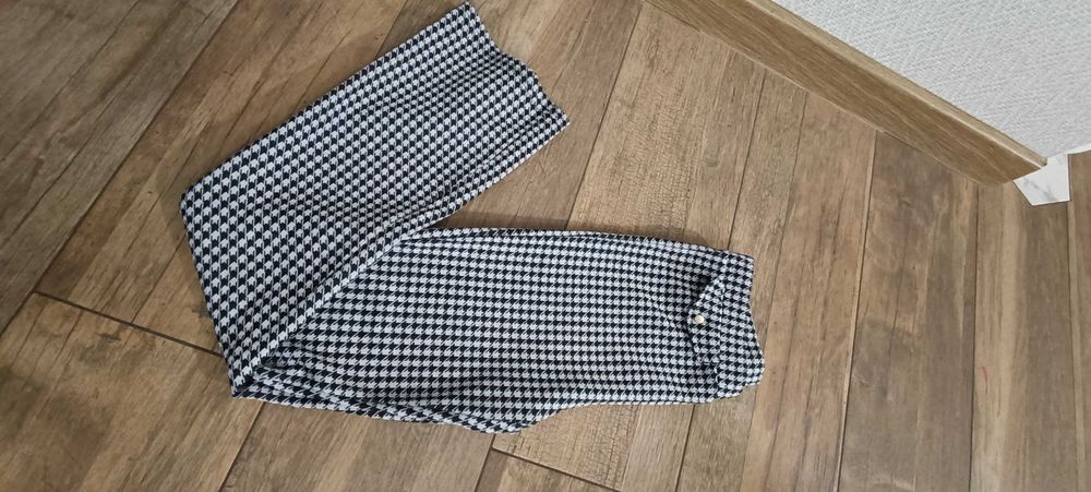 Spodnie dla dziewczynki dzwony pepitka 152 smyk