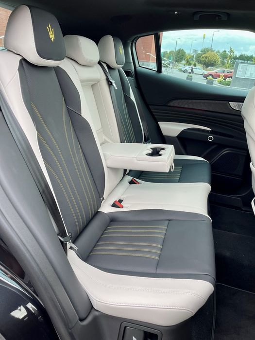 Auto Samochód do Ślubu Maserati Grecale 2025