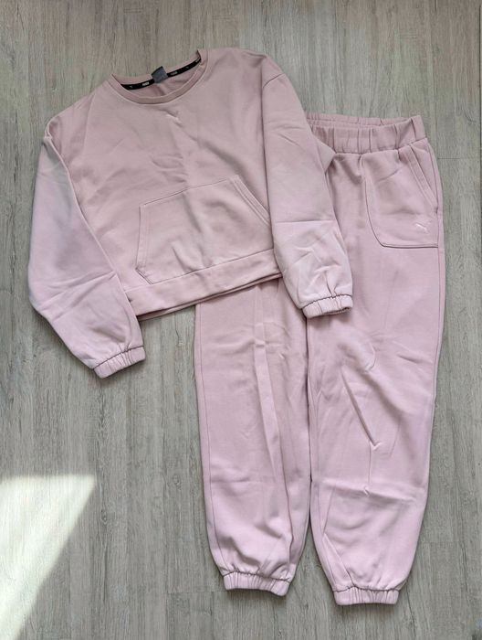 Жіночий спортивний костюм Puma M L