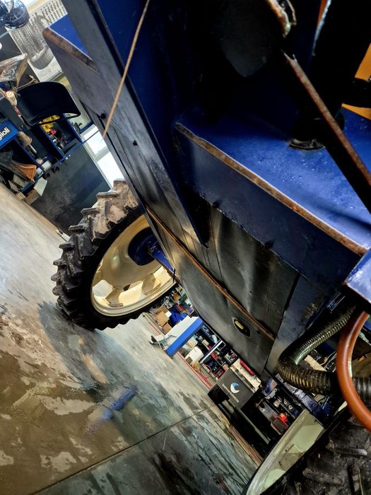 Opryskiwacz carullele 2500l 21m pełny komputer !