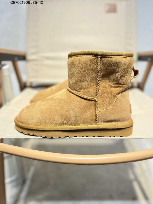 UGG Snow Boots Chestnut Sheepskin Mid-Tube R.37