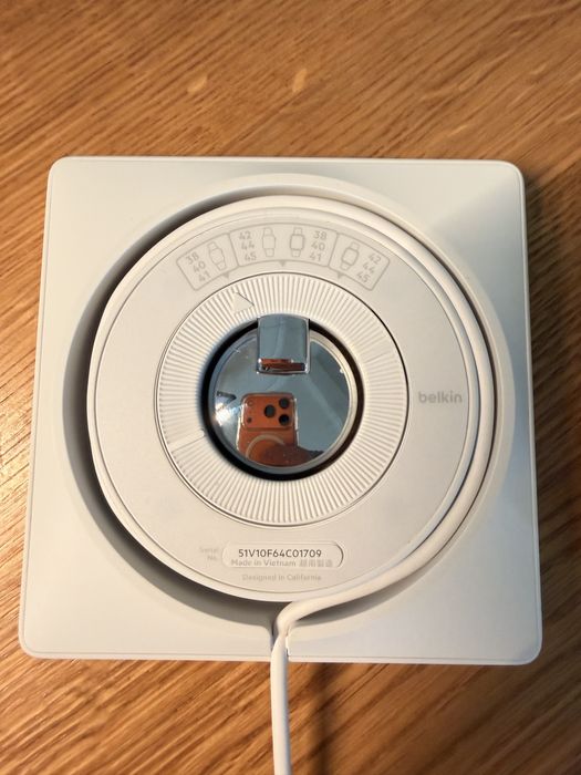 Док-станція для Apple Watch Belkin BOOST CHARGE PRO + Apple Power adapter