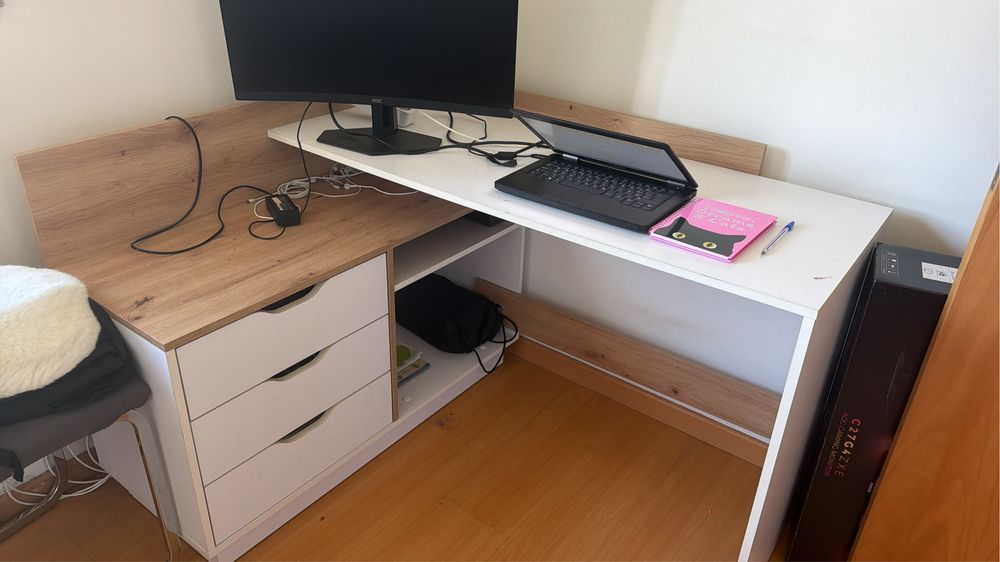 Secretaria de canto em L com 3 gavetas