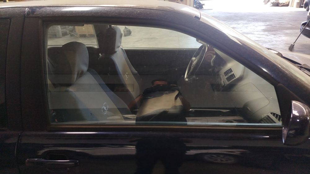 Vidro porta frente direita SEAT Ibiza II (6K1)