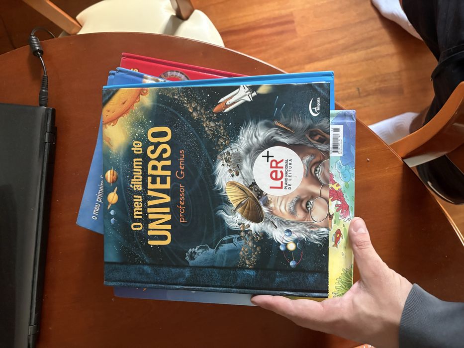 Livros/ enciclopédia para criancas