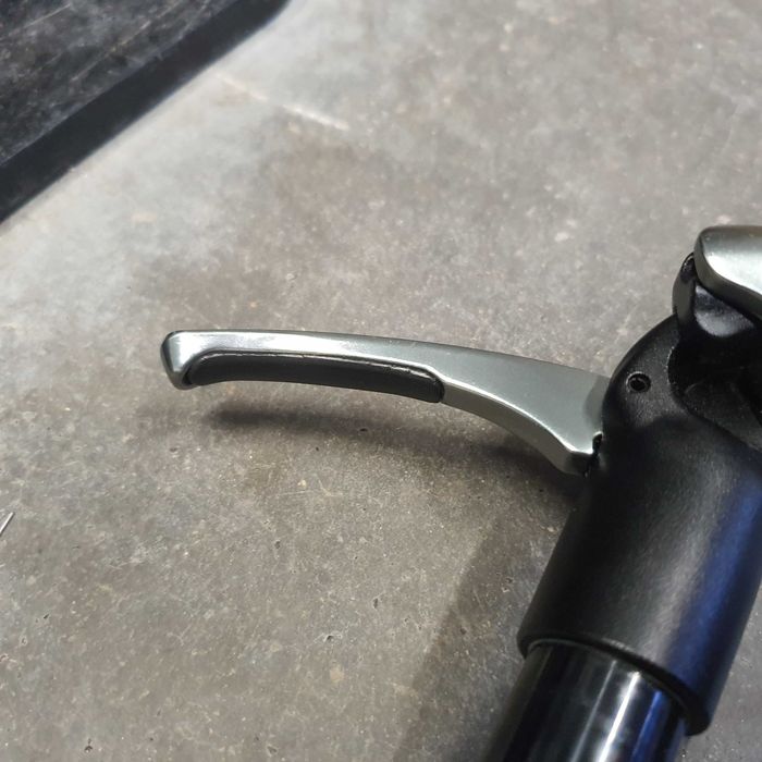 Sztyca amortyzowana dropper xlc 27,2mm s23