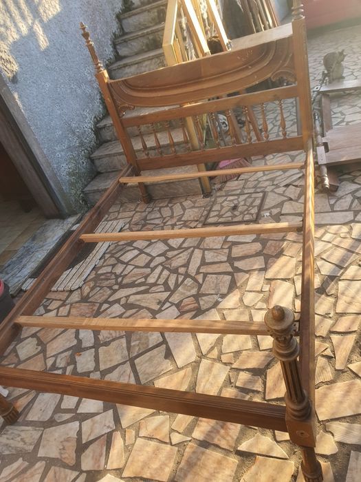 Camas casal vendo com.oferta de colchão