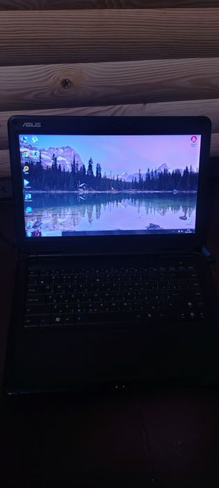 ASUS ноутбук б/у підійде для роботи