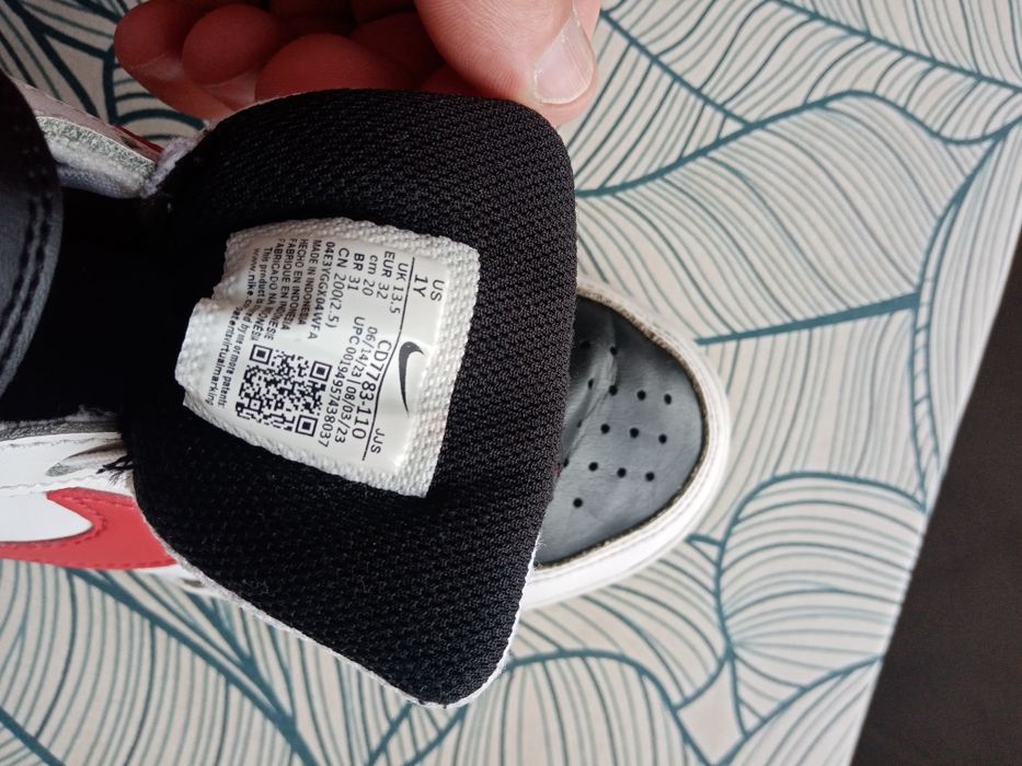 Tenis criança Nike  Nike Court Borough Mid 2 tamanho 32