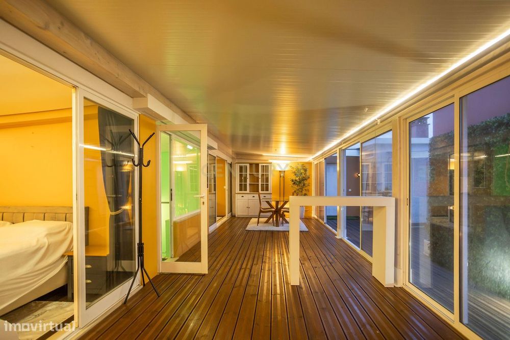 Um Apartamento com Alma de Moradia ; T3+1 + Terraço de 143 m²