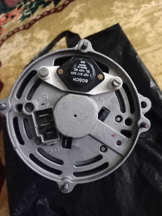 Генератор Bosch (Volkswagen - 036 903 017 AX )