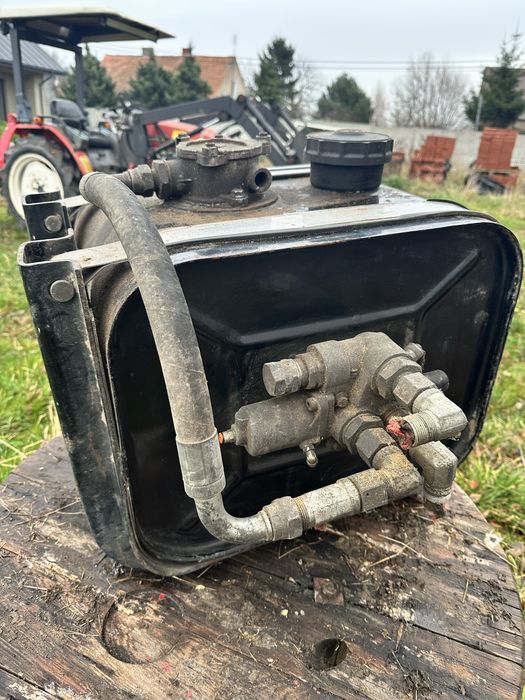 Zbiornik do hydrauliki Binotto 80l 52x40x40cm