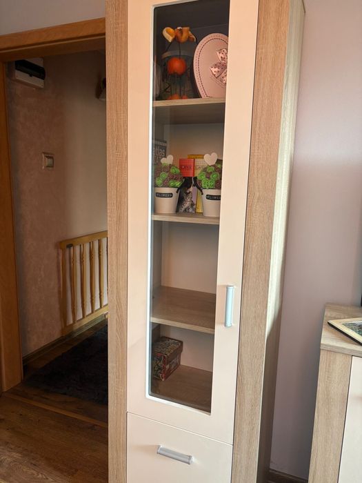 Sprzedam witrynę meblową