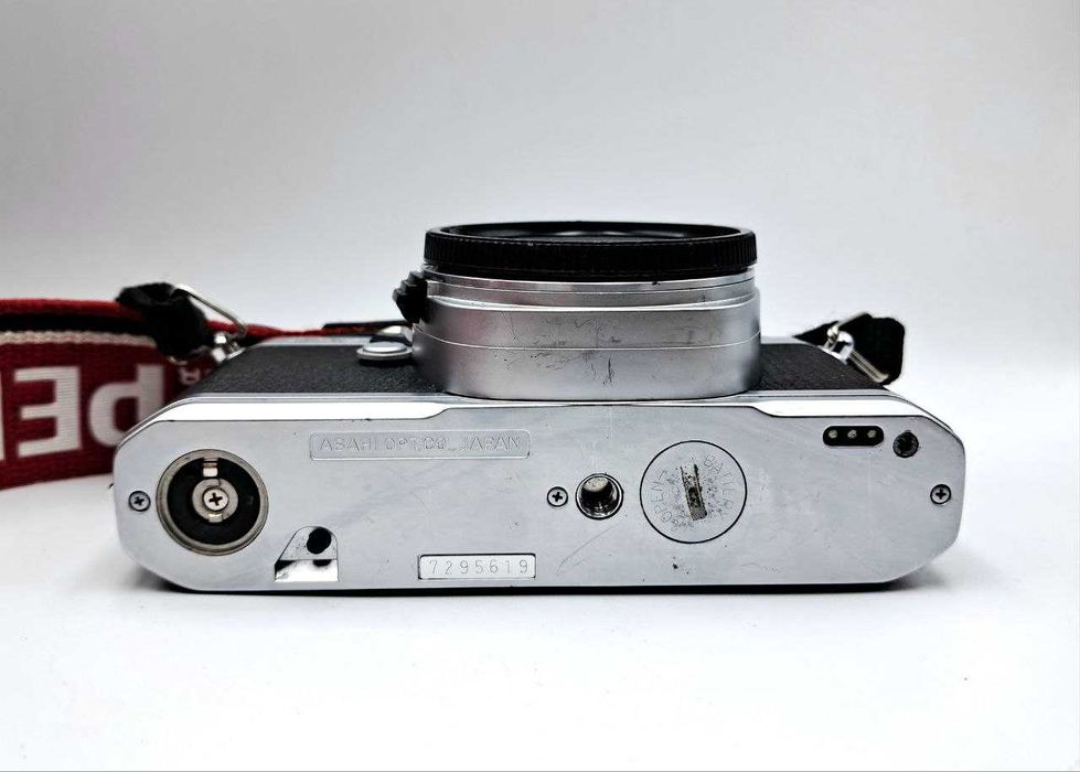 Плівкова камера Pentax MG