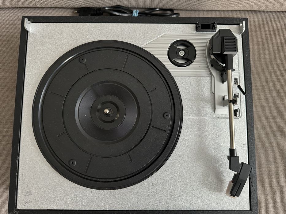 Gramofon Q-Sonic