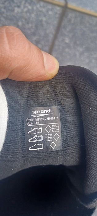 Buty sportowe 46