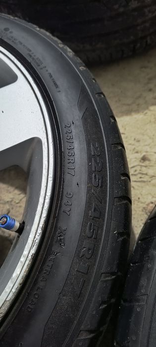 Felgi aluminiowe 5x100 8J R17 ET35 + opony 225/45R17