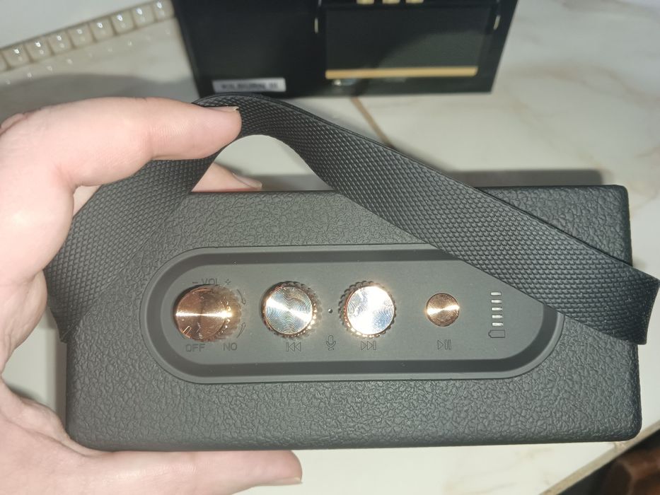 Marshall Kilburn Портативная Bluetooth колонка (распродажа склада)