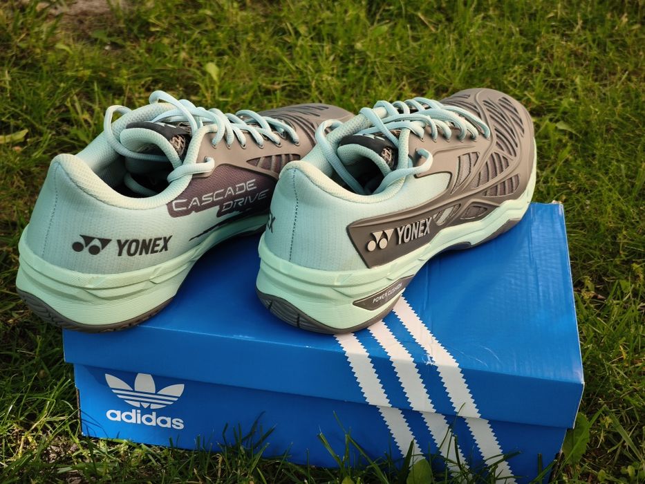 Nowe buty Yonex Cascade Drive rozm. 44 dł. 28 cm