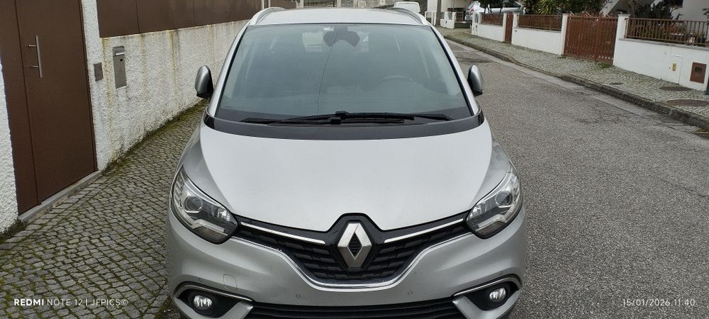 Renault Grand Scenic Hibryd Assist 7 Lugares
