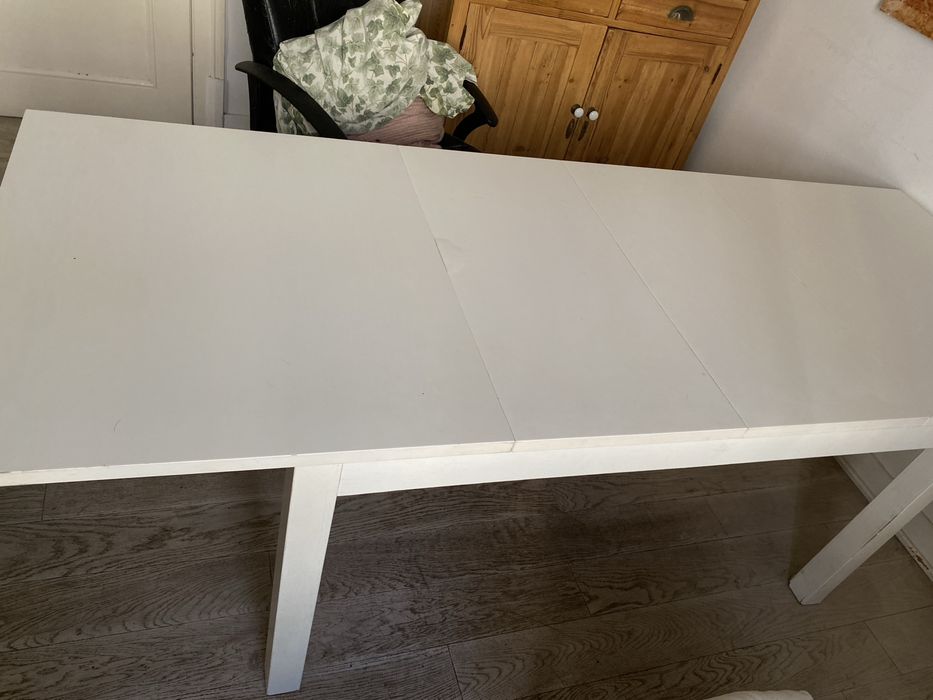 Mesa de Jantar Extensível Branca (Estilo IKEA) – Muito Prática