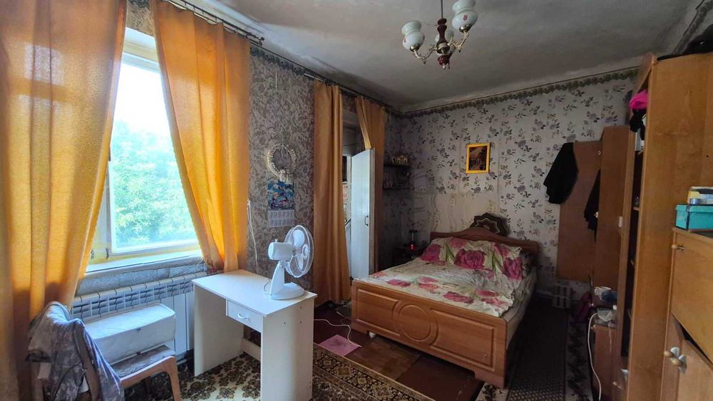 *3х комнатна квартира по ул. Сергія Серікова 23