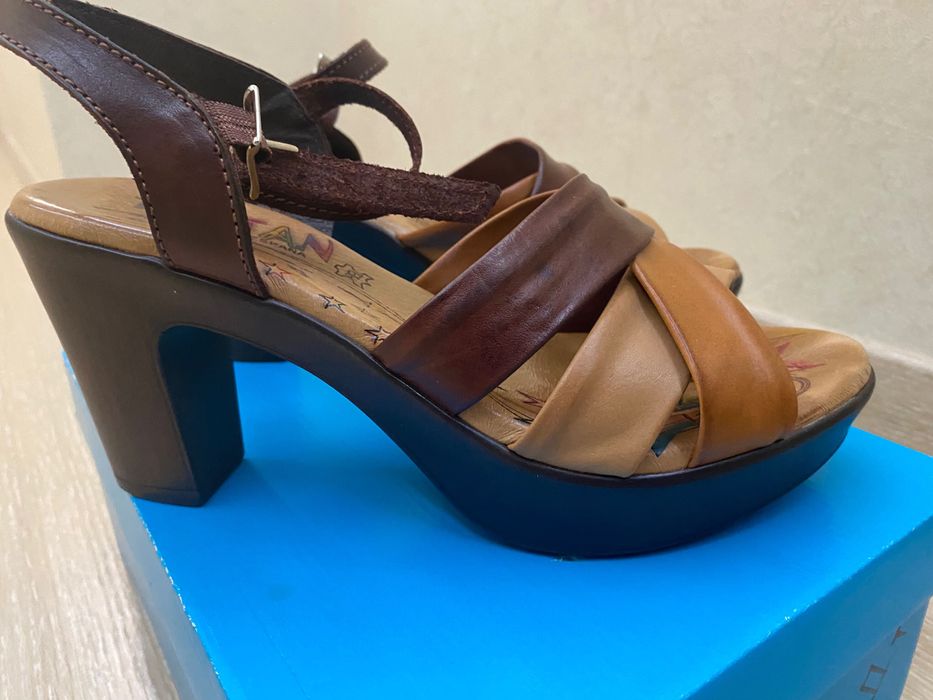 Босоніжки, Іспанія, р.38, натуральна шкіра