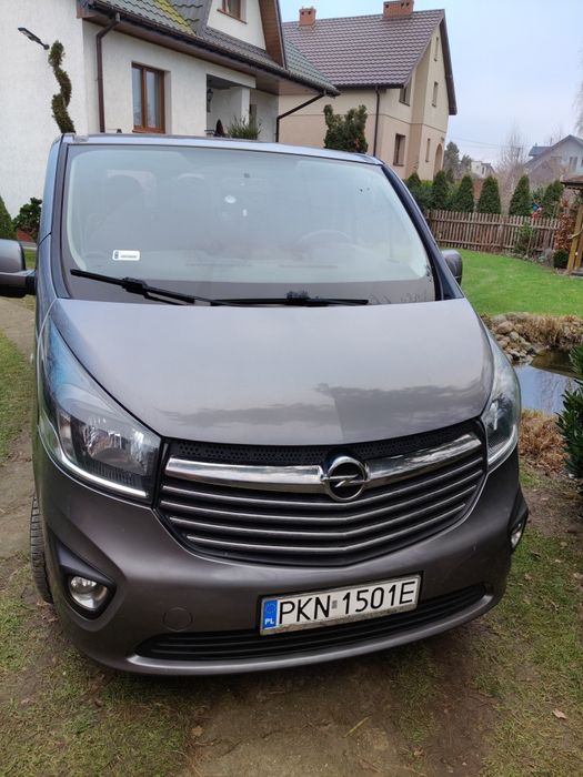 Opel vivaro 9 osobowy