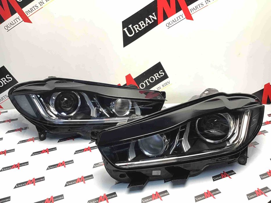 Передні Фари біксенон 2шт комплект на Jaguar XE X760 GX7313W030DF