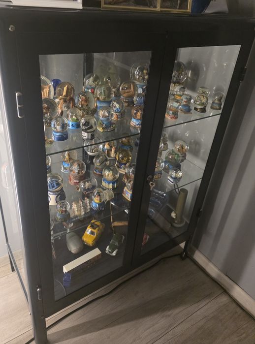 Gablota stojąca ,oszklona